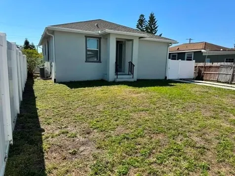 2531 W Walnut Street Tampa FL 33607