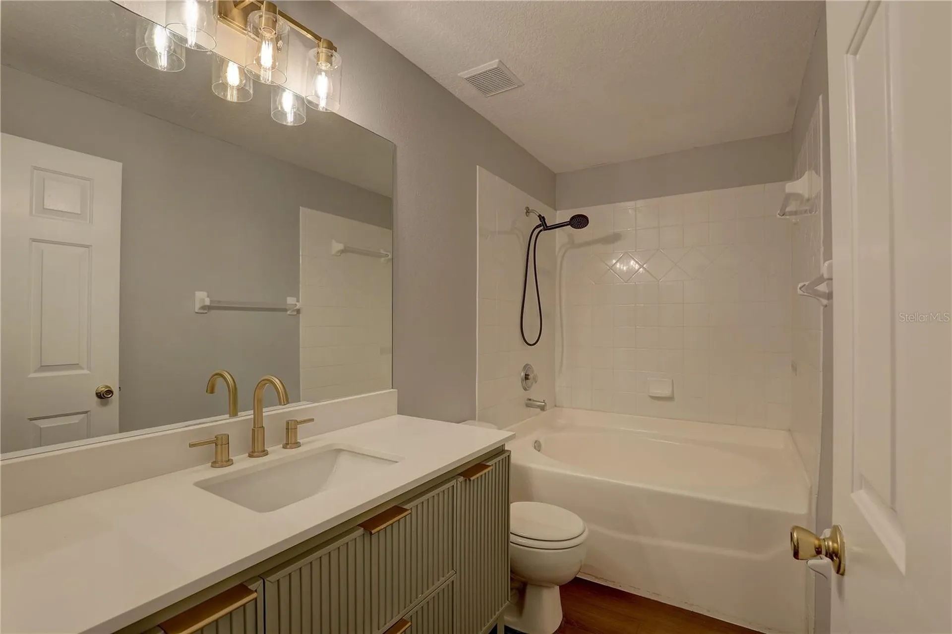 9516 Charlesberg Drive Tampa FL 33635