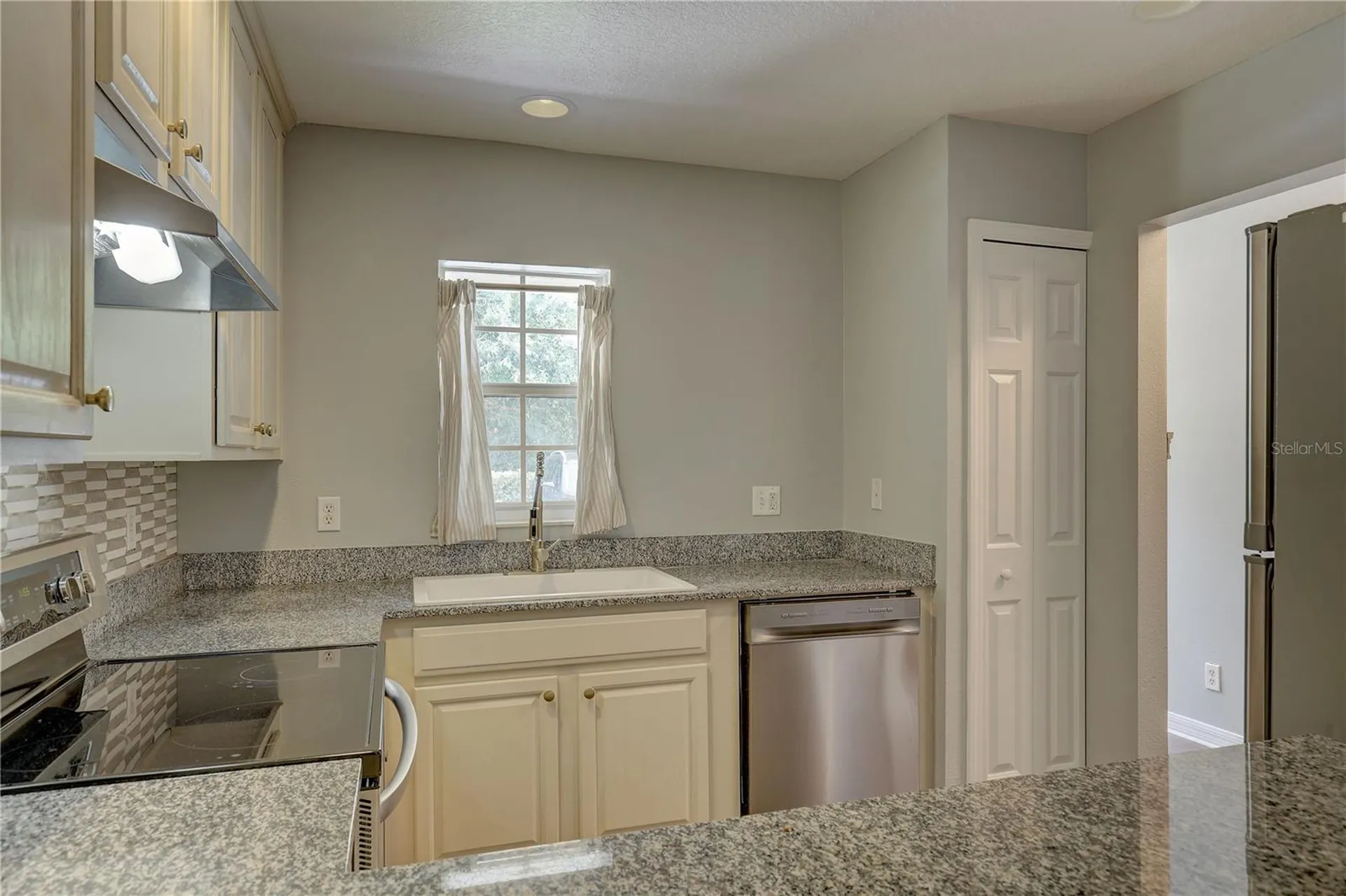 9516 Charlesberg Drive Tampa FL 33635