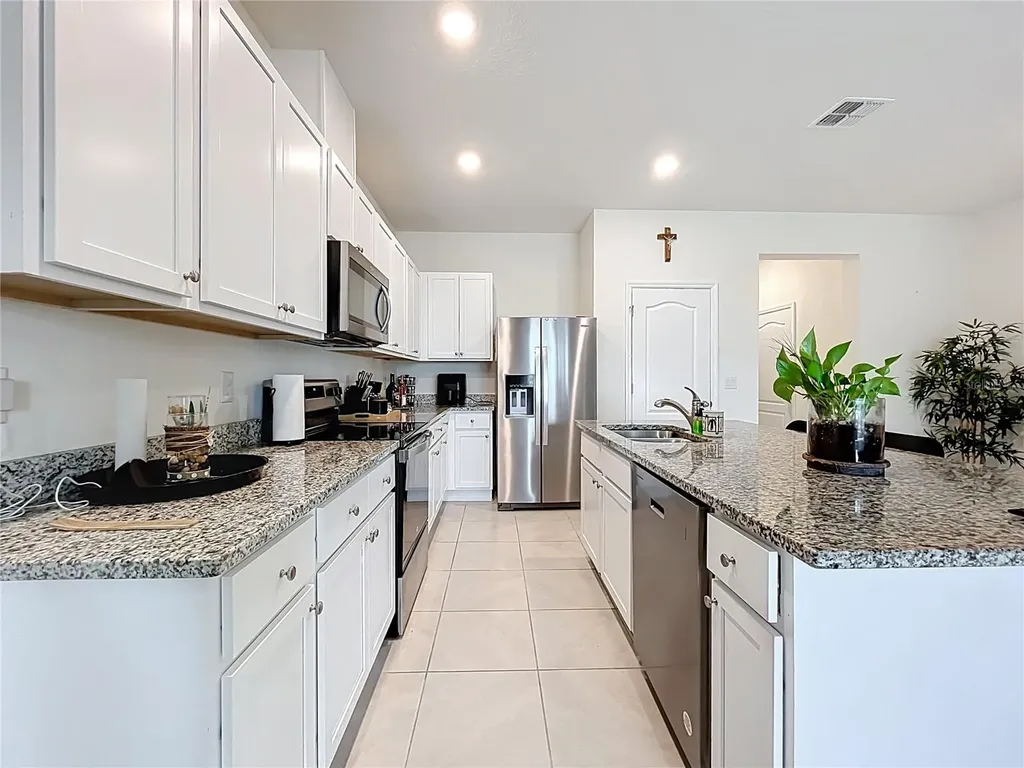 965 Lido Drive Howey In The Hills FL 34737