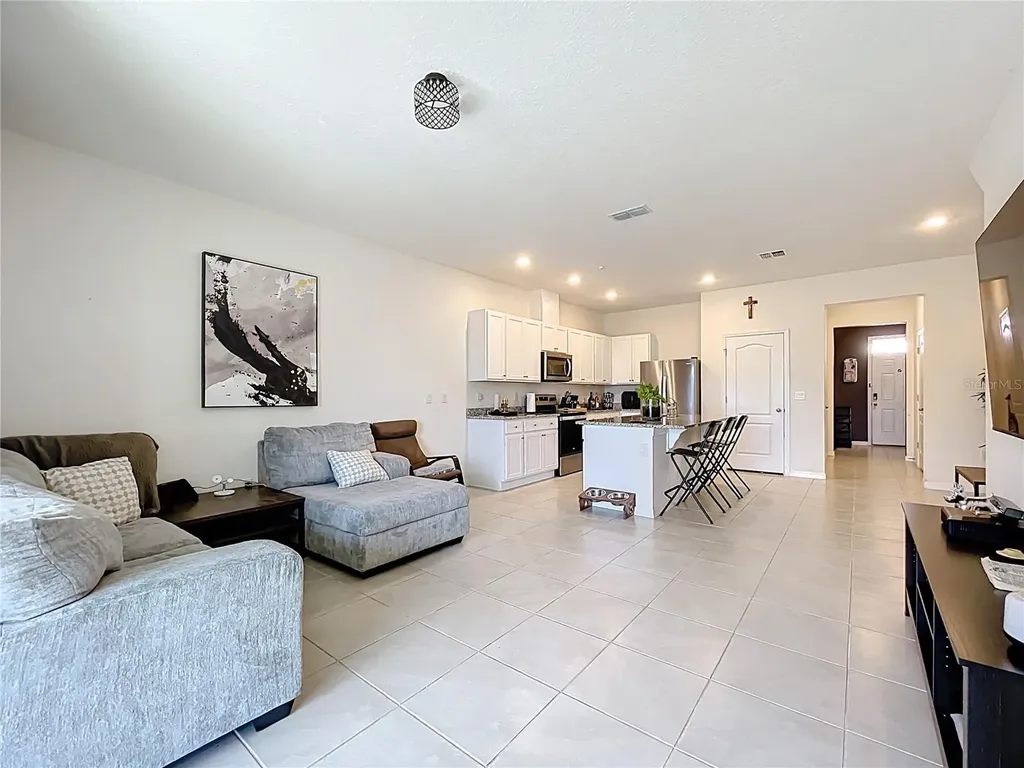 965 Lido Drive Howey In The Hills FL 34737
