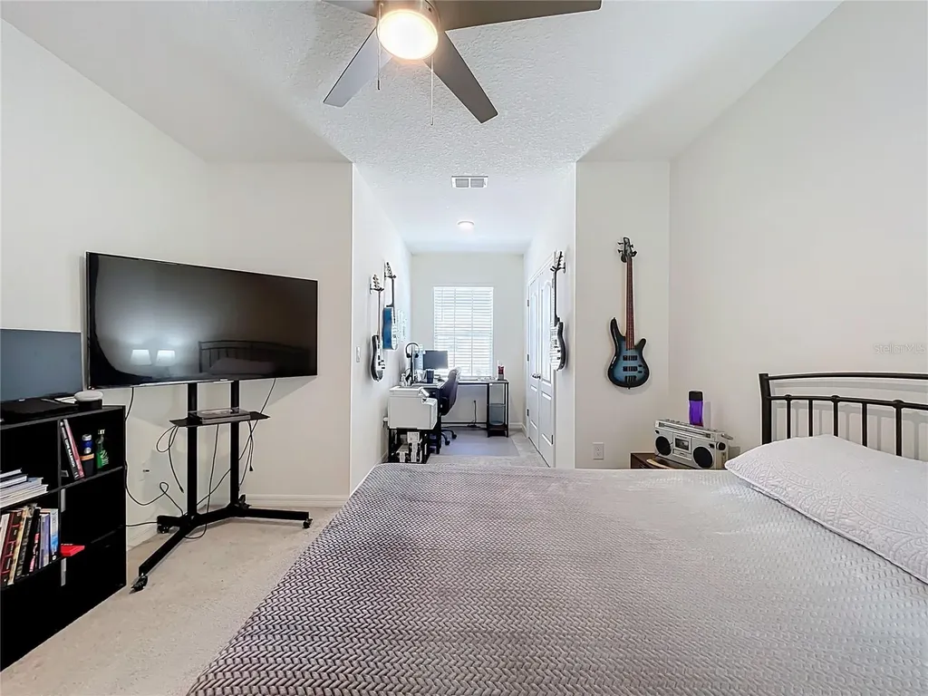 965 Lido Drive Howey In The Hills FL 34737