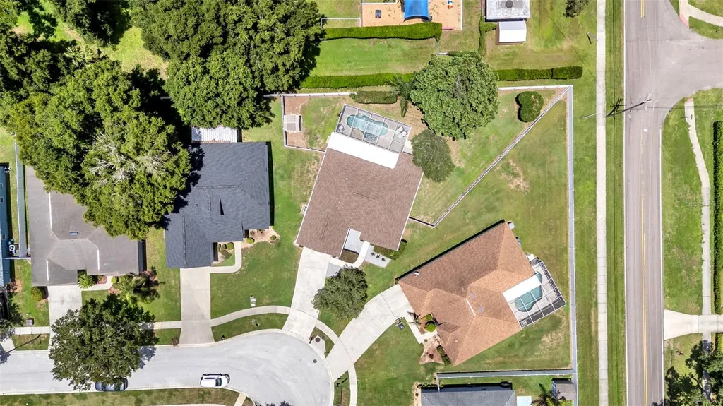 2219 Towering Oaks Circle Seffner FL 33584