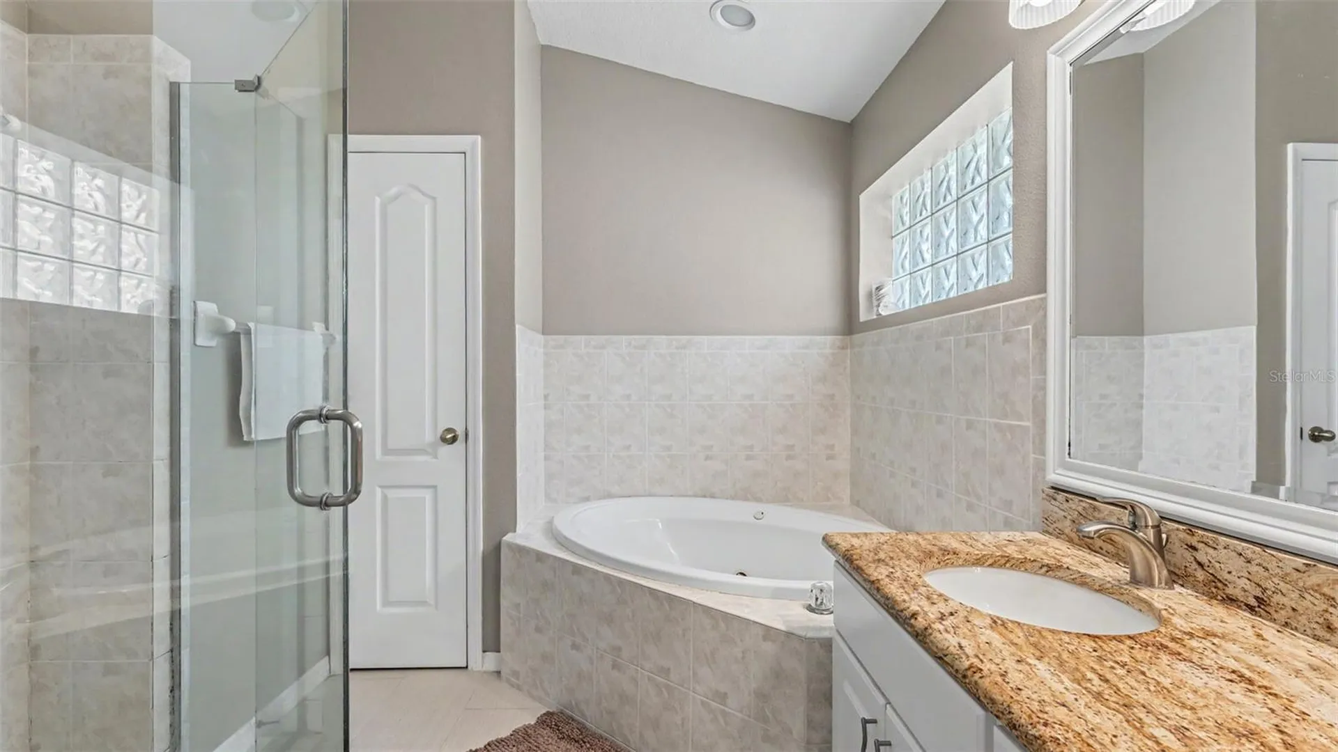 2219 Towering Oaks Circle Seffner FL 33584