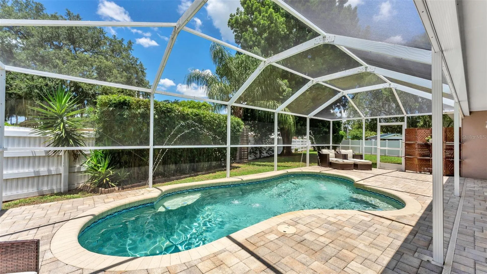 2219 Towering Oaks Circle Seffner FL 33584