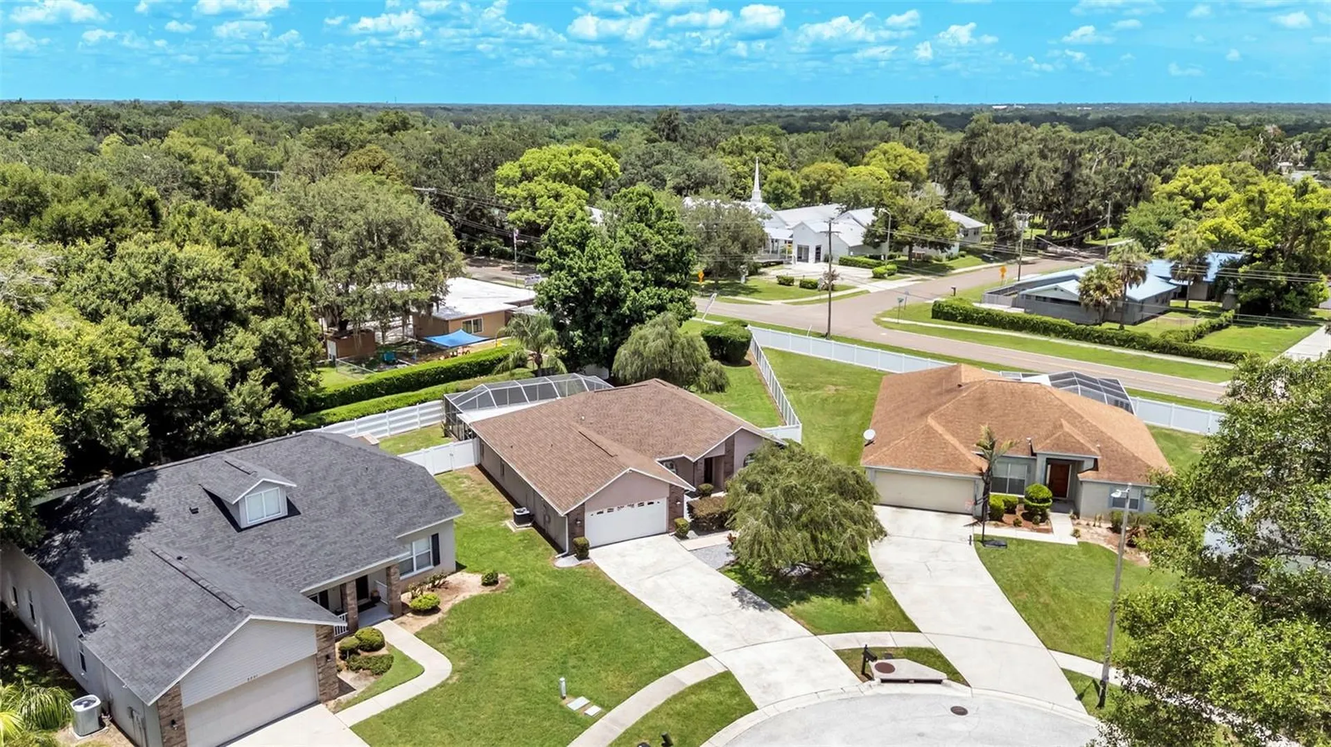 2219 Towering Oaks Circle Seffner FL 33584