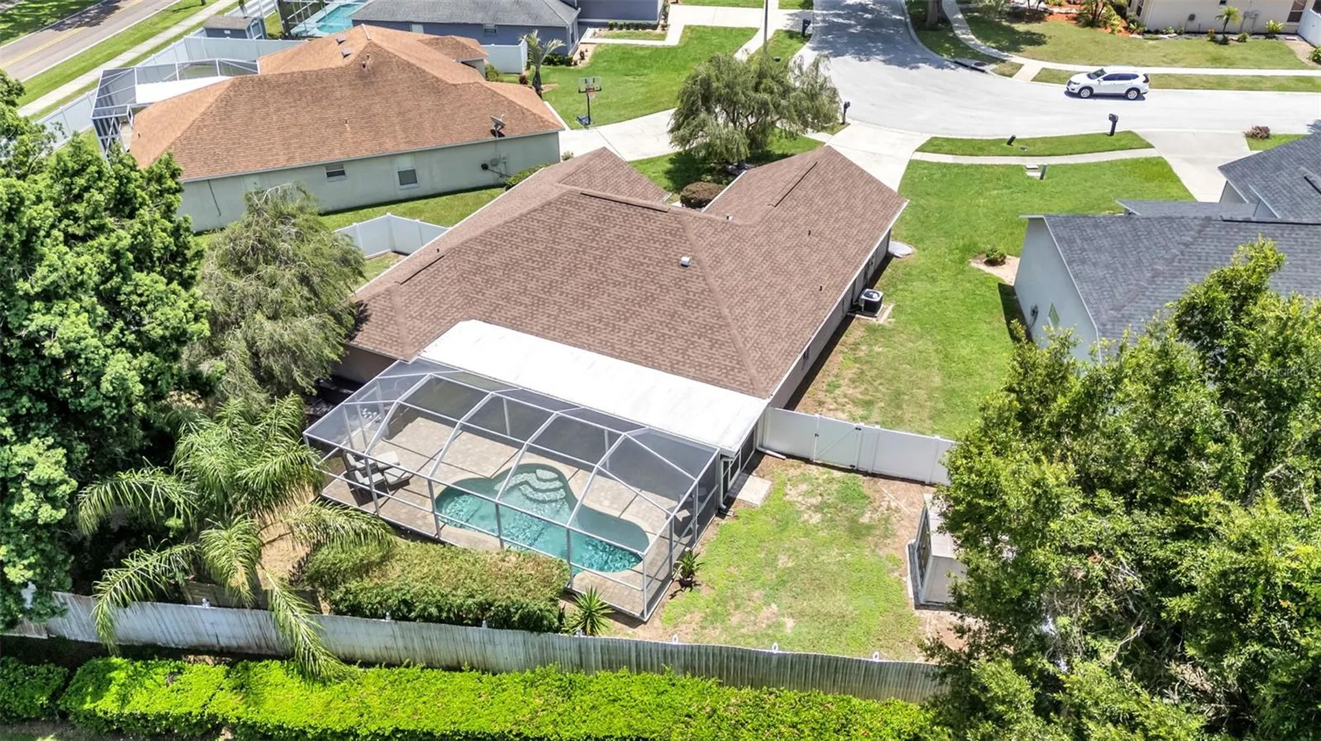 2219 Towering Oaks Circle Seffner FL 33584