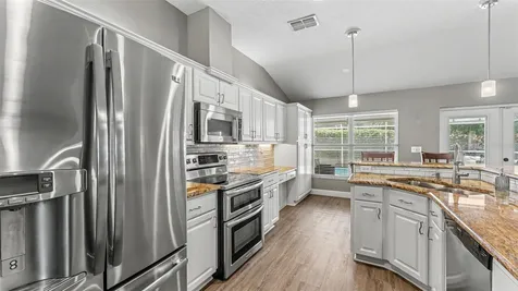2219 Towering Oaks Circle Seffner FL 33584