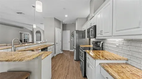 2219 Towering Oaks Circle Seffner FL 33584