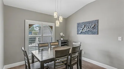 2219 Towering Oaks Circle Seffner FL 33584