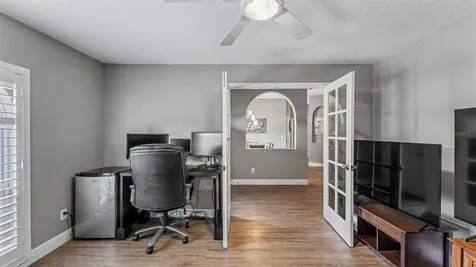 2219 Towering Oaks Circle Seffner FL 33584