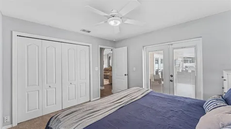 2219 Towering Oaks Circle Seffner FL 33584