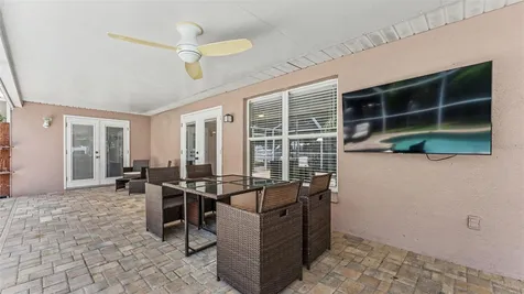 2219 Towering Oaks Circle Seffner FL 33584