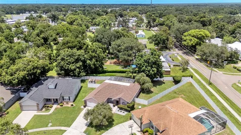 2219 Towering Oaks Circle Seffner FL 33584
