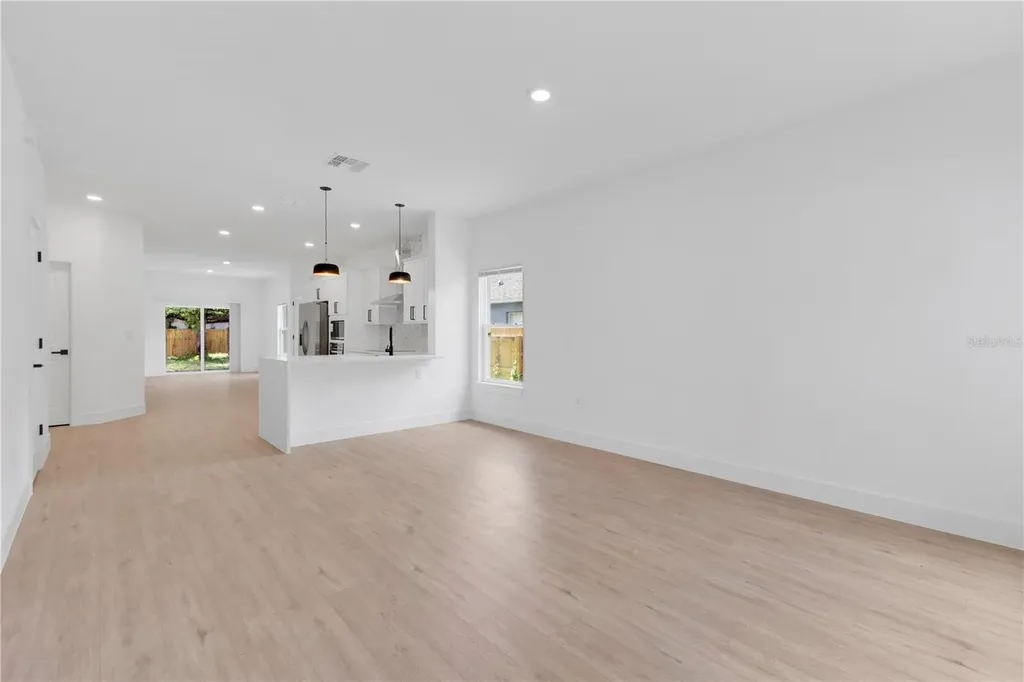 9659 4th Avenue Orlando FL 32824