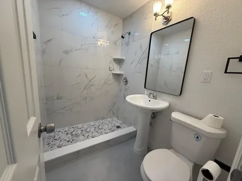 427 40th Avenue S St Petersburg FL 33705