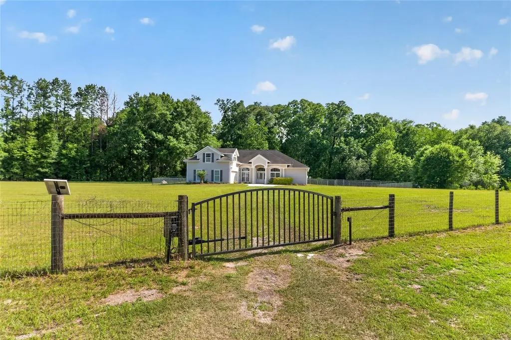 26807 SW 20th Place Newberry FL 32669
