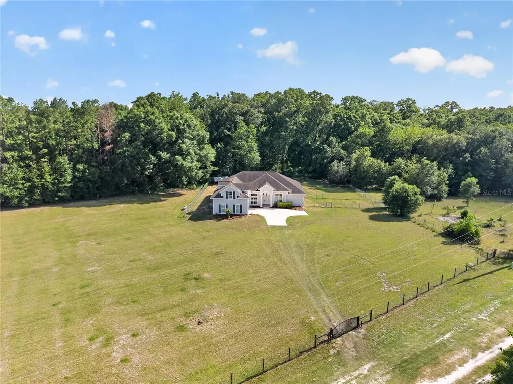 26807 SW 20th Place Newberry FL 32669