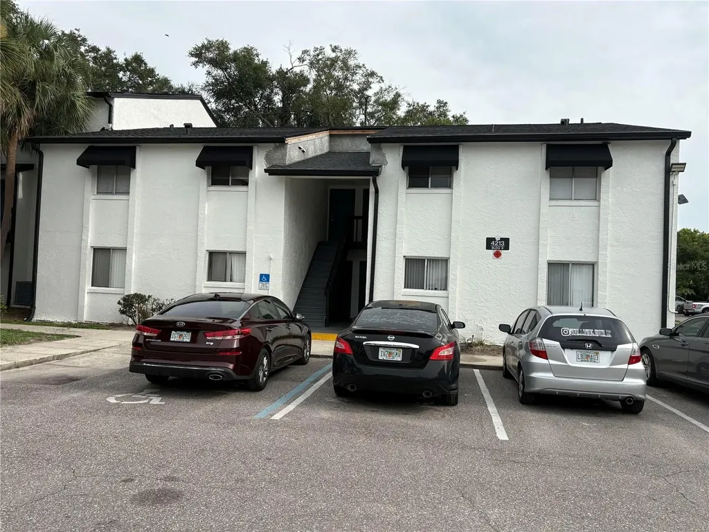 4213 S Semoran Boulevard Orlando FL 32822