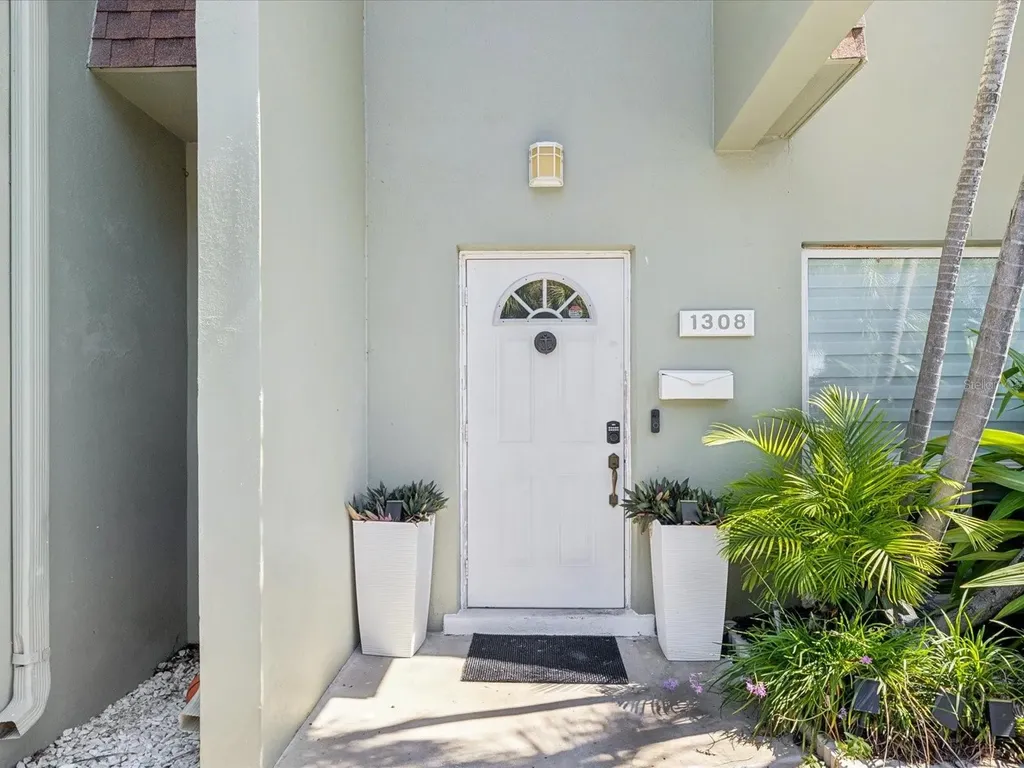 1308 70th Street N St Petersburg FL 33710