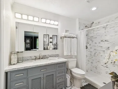 1308 70th Street N St Petersburg FL 33710