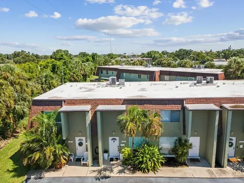 1308 70th Street N St Petersburg FL 33710