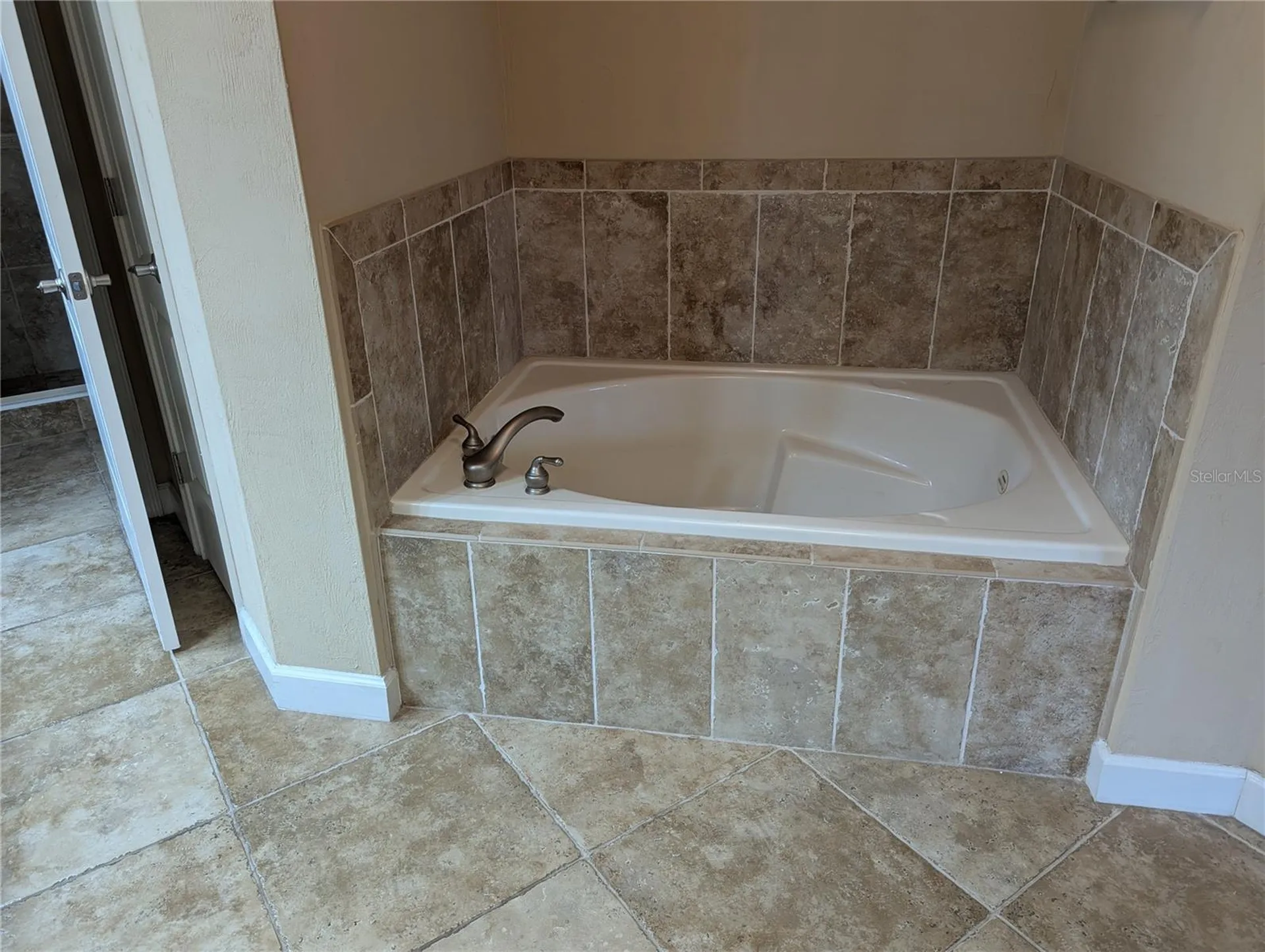 424 Luna Bella Lane New Smyrna Beach FL 32168