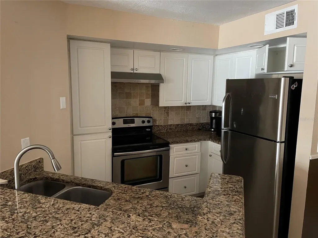 4512 Commander Drive Orlando FL 32822