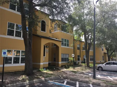4512 Commander Drive Orlando FL 32822