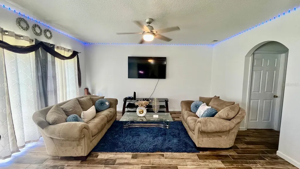 703 Robin Court Kissimmee FL 34759