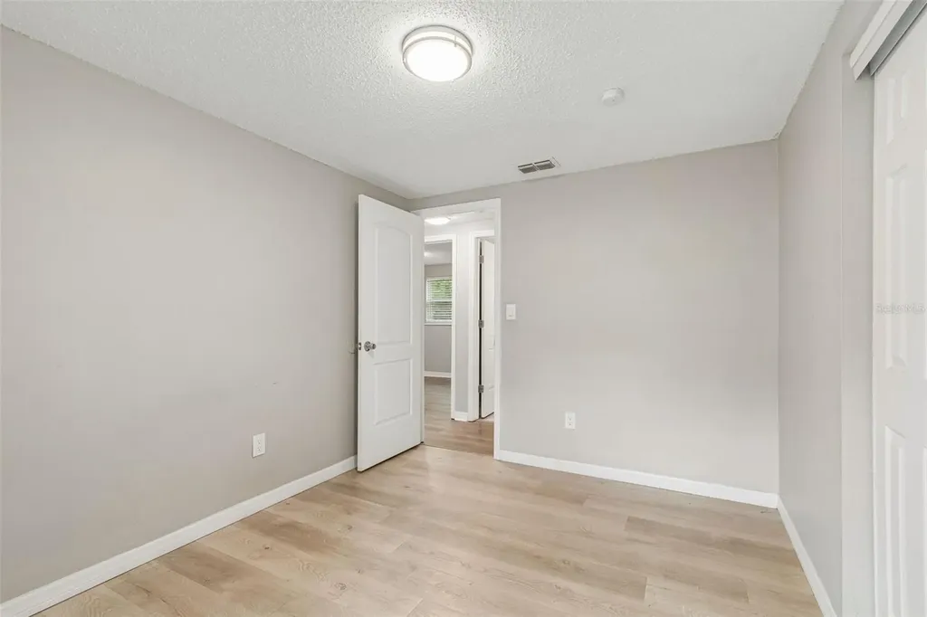 1124 Jadewood Avenue Clearwater FL 33759