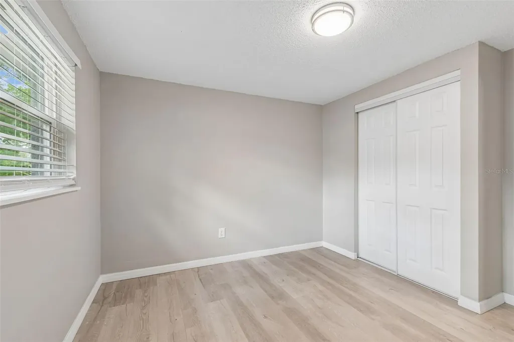 1124 Jadewood Avenue Clearwater FL 33759