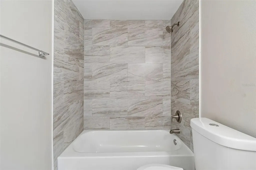1124 Jadewood Avenue Clearwater FL 33759