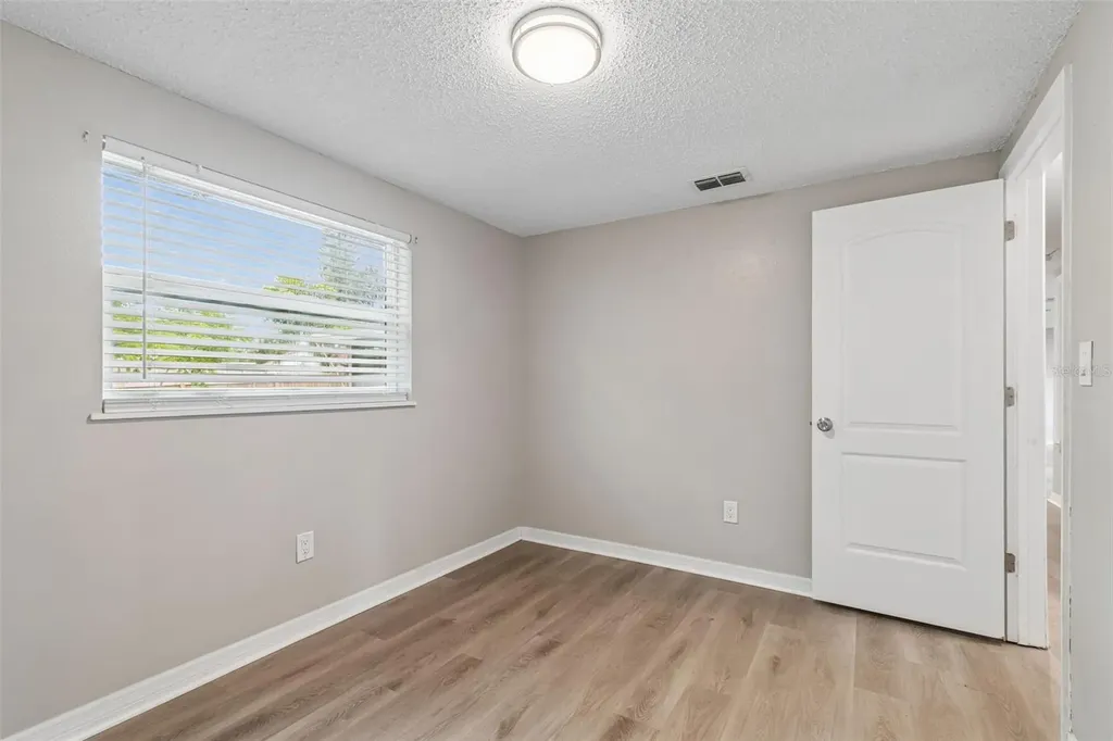 1124 Jadewood Avenue Clearwater FL 33759