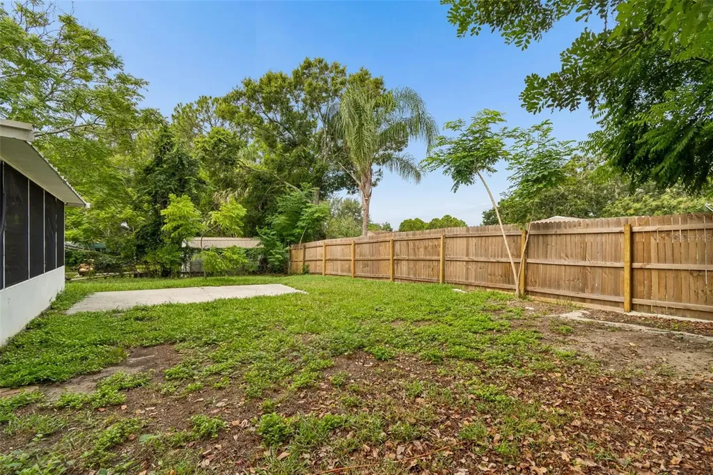 1124 Jadewood Avenue Clearwater FL 33759