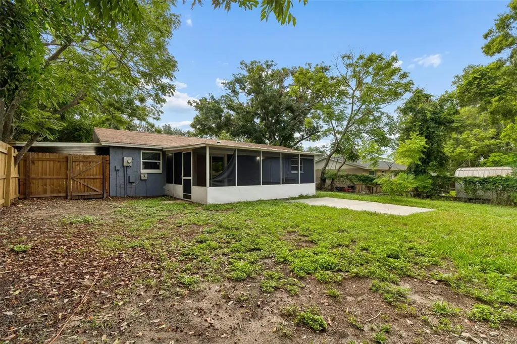 1124 Jadewood Avenue Clearwater FL 33759