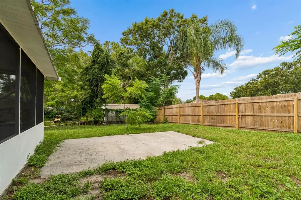 1124 Jadewood Avenue Clearwater FL 33759