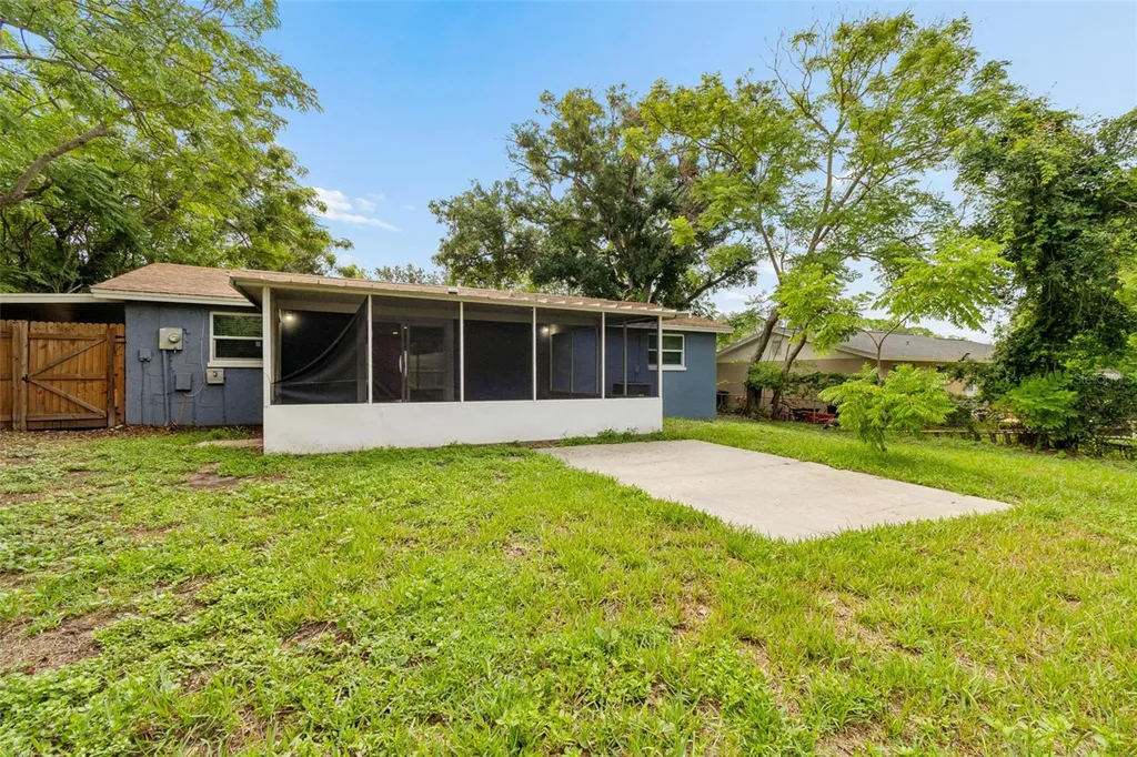 1124 Jadewood Avenue Clearwater FL 33759