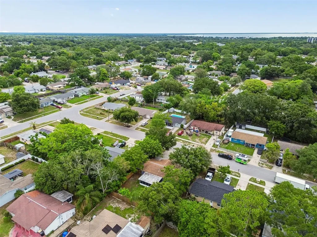 1124 Jadewood Avenue Clearwater FL 33759