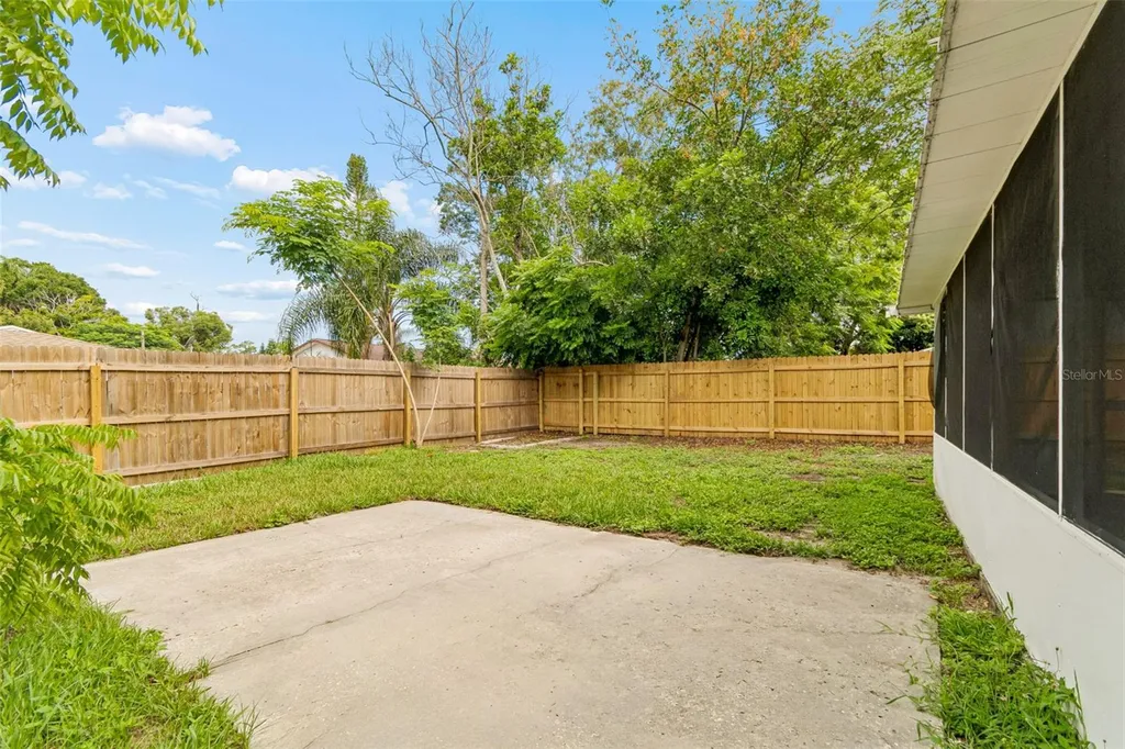 1124 Jadewood Avenue Clearwater FL 33759