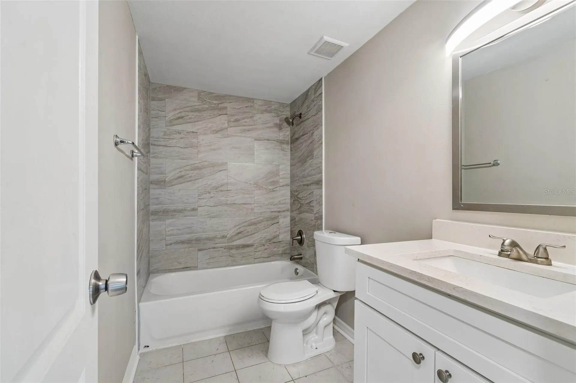 1124 Jadewood Avenue Clearwater FL 33759