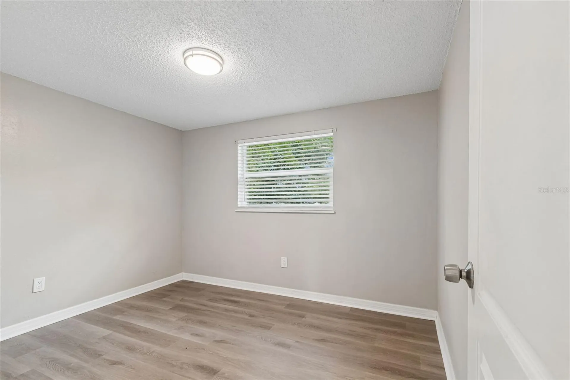 1124 Jadewood Avenue Clearwater FL 33759