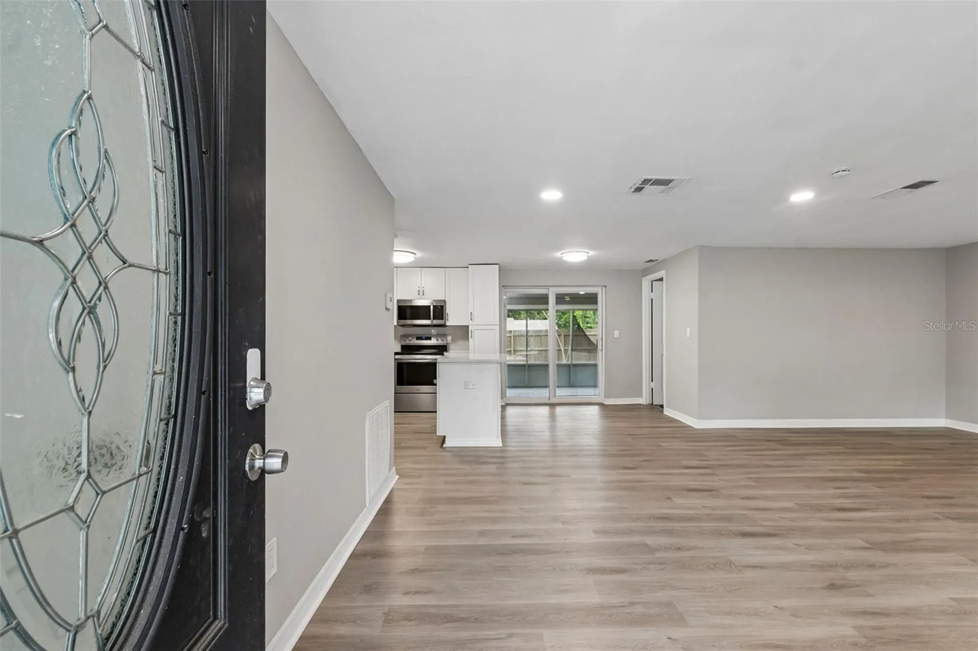 1124 Jadewood Avenue Clearwater FL 33759
