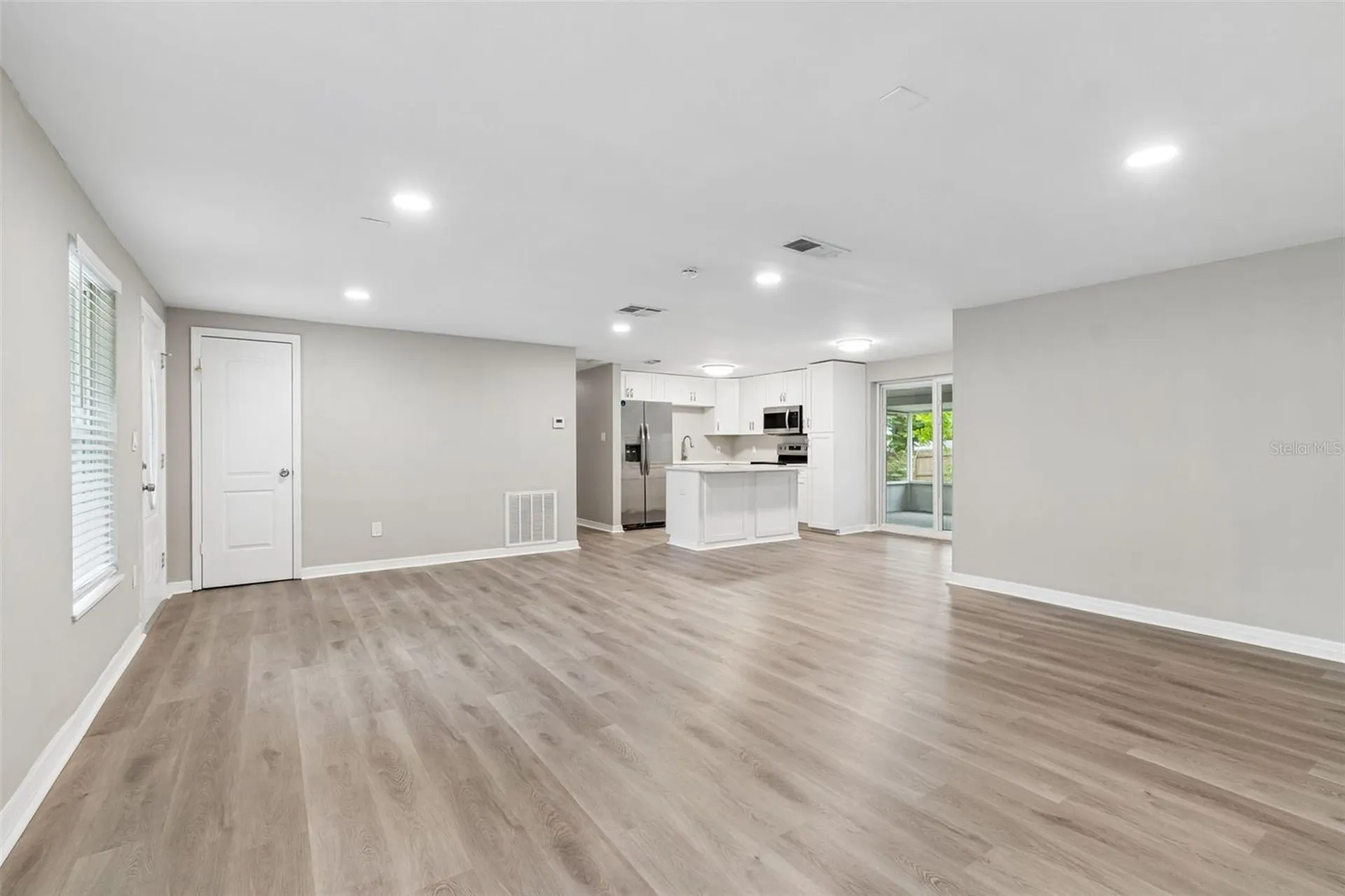 1124 Jadewood Avenue Clearwater FL 33759