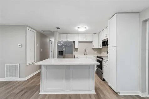 1124 Jadewood Avenue Clearwater FL 33759