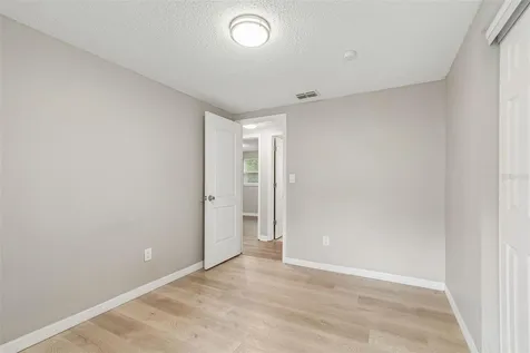 1124 Jadewood Avenue Clearwater FL 33759