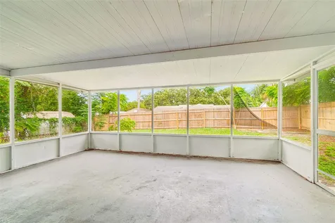 1124 Jadewood Avenue Clearwater FL 33759