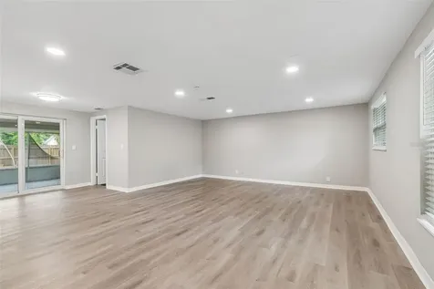 1124 Jadewood Avenue Clearwater FL 33759