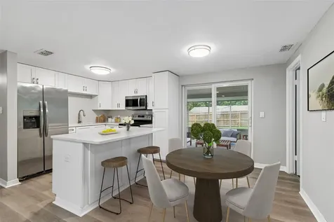1124 Jadewood Avenue Clearwater FL 33759