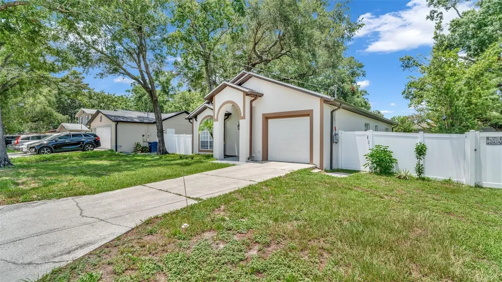 1103 W Kirby Street Tampa FL 33604